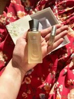 Kvitok Senses Eau de Parfum Pure – Probe (2 ml) – jasminig-blumiger Duft
