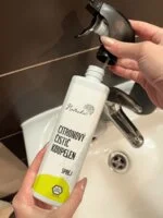Natasha Zitronen-Badreiniger – Spray (500 ml) – geeignet für Haushalte mit hartem Wasser