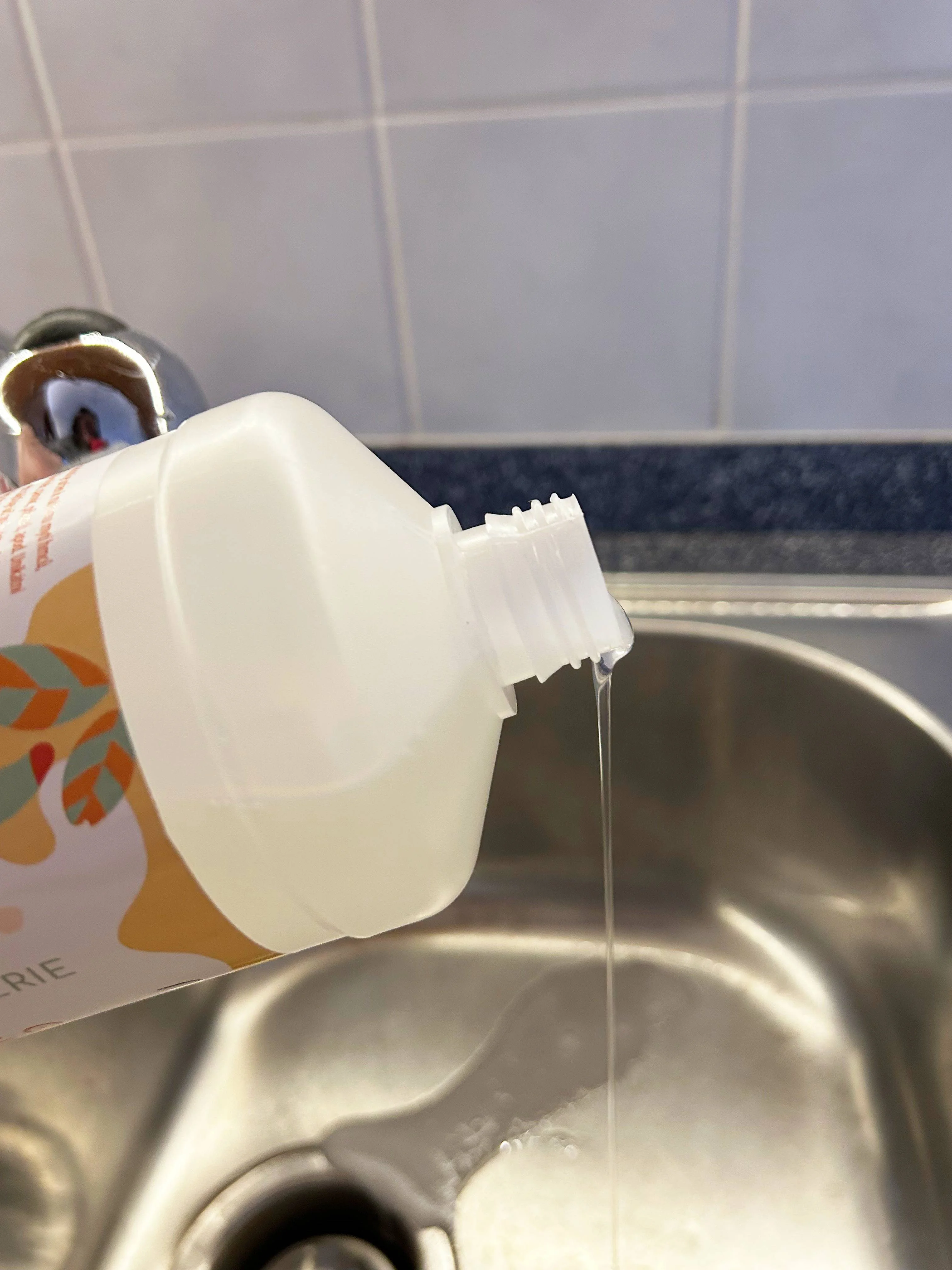 Natuty Geschirrspülgel mit Zitronenduft (1 l)
