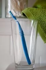 Preserve Zahnbürste (ultraweich) - grün - aus recycelten Joghurtbechern