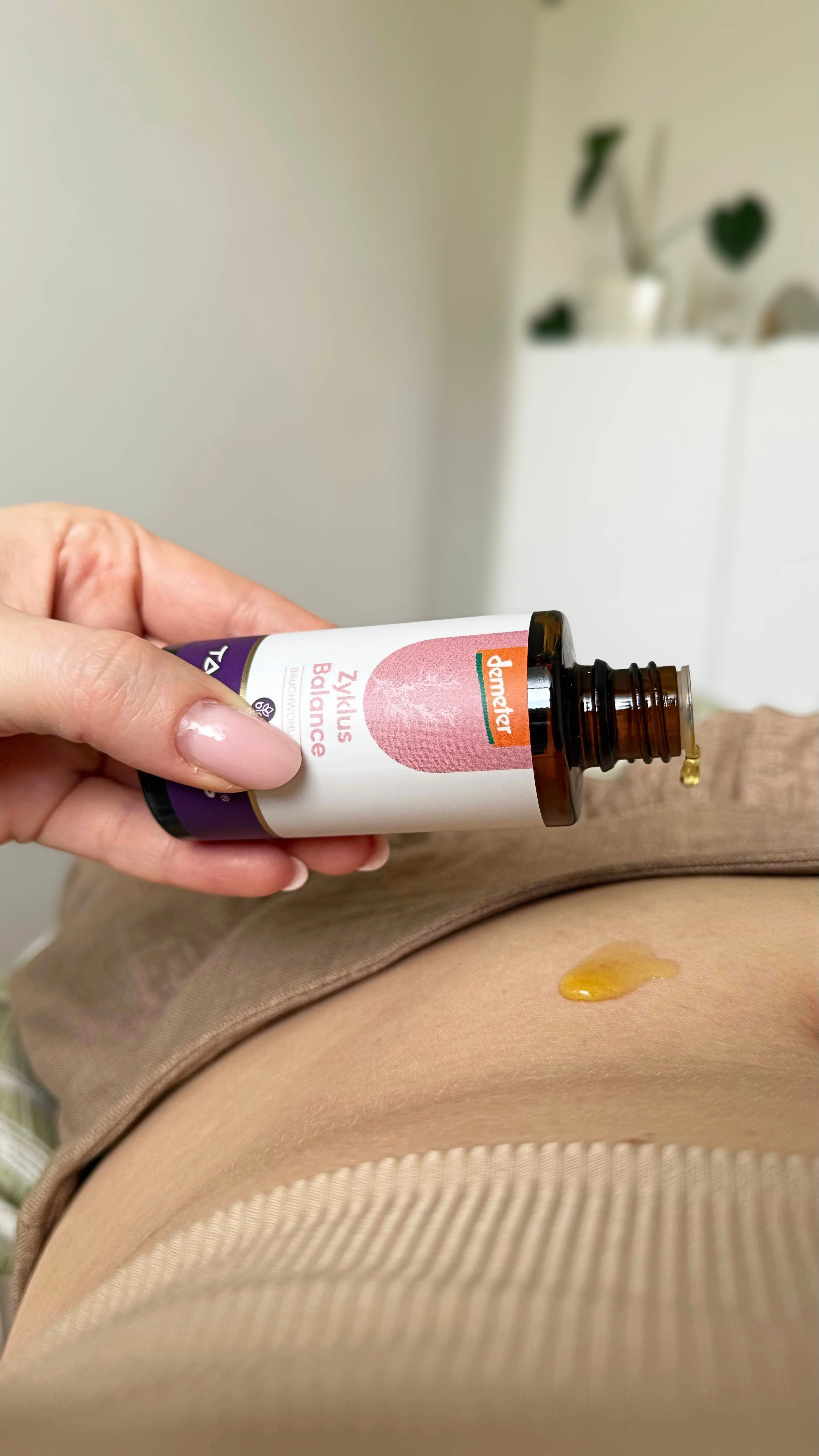 Taoasis Massageöl Women Cycle Balance BIO (50 ml) – unterstützt die Entspannung des Körpers während des Zyklus