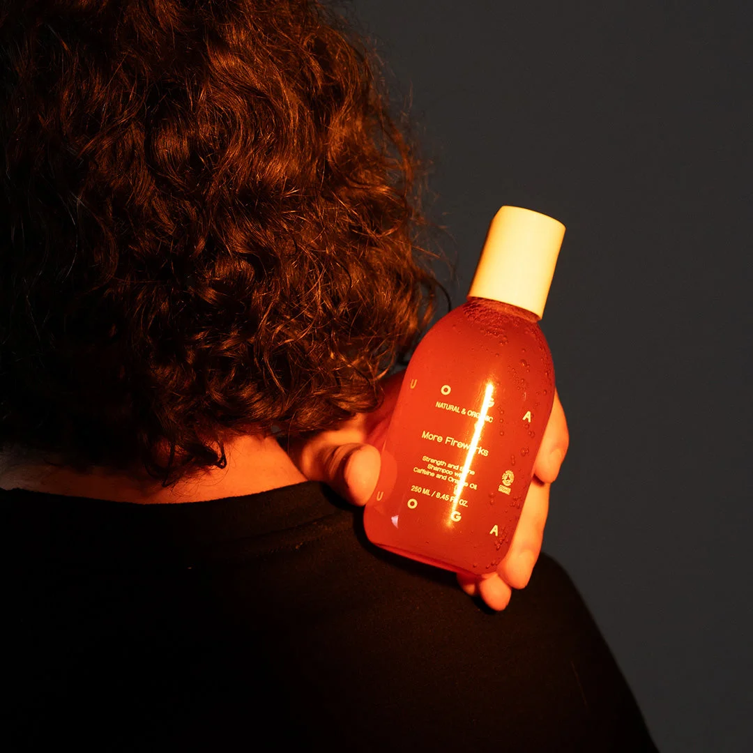 Uoga Uoga Shampoo zur Kräftigung und für Glanz des Haares More Fireworks BIO (250 ml) - mit Orangenduft