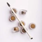 Uoga Uoga Cremige Augenbrauenpomade (2,5 ml) 796 Taupe - Mittelbraun - 3 Farbtöne für optisch dichtere Augenbrauen