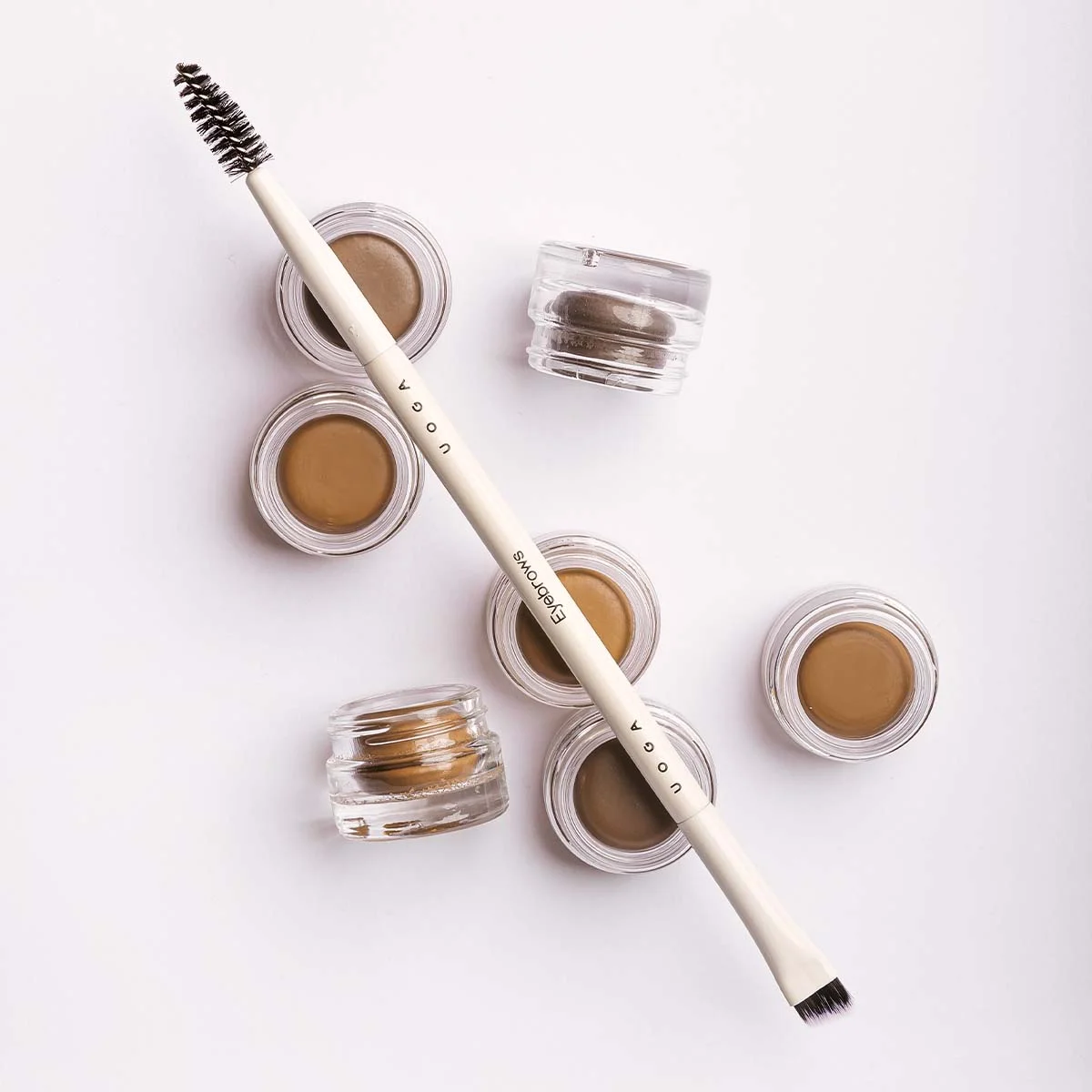 Uoga Uoga Cremige Augenbrauen-Pomade (2,5 ml) 797 Pebbles & Salt - Blonde - 3 Nuancen für optisch dichtere Augenbrauen
