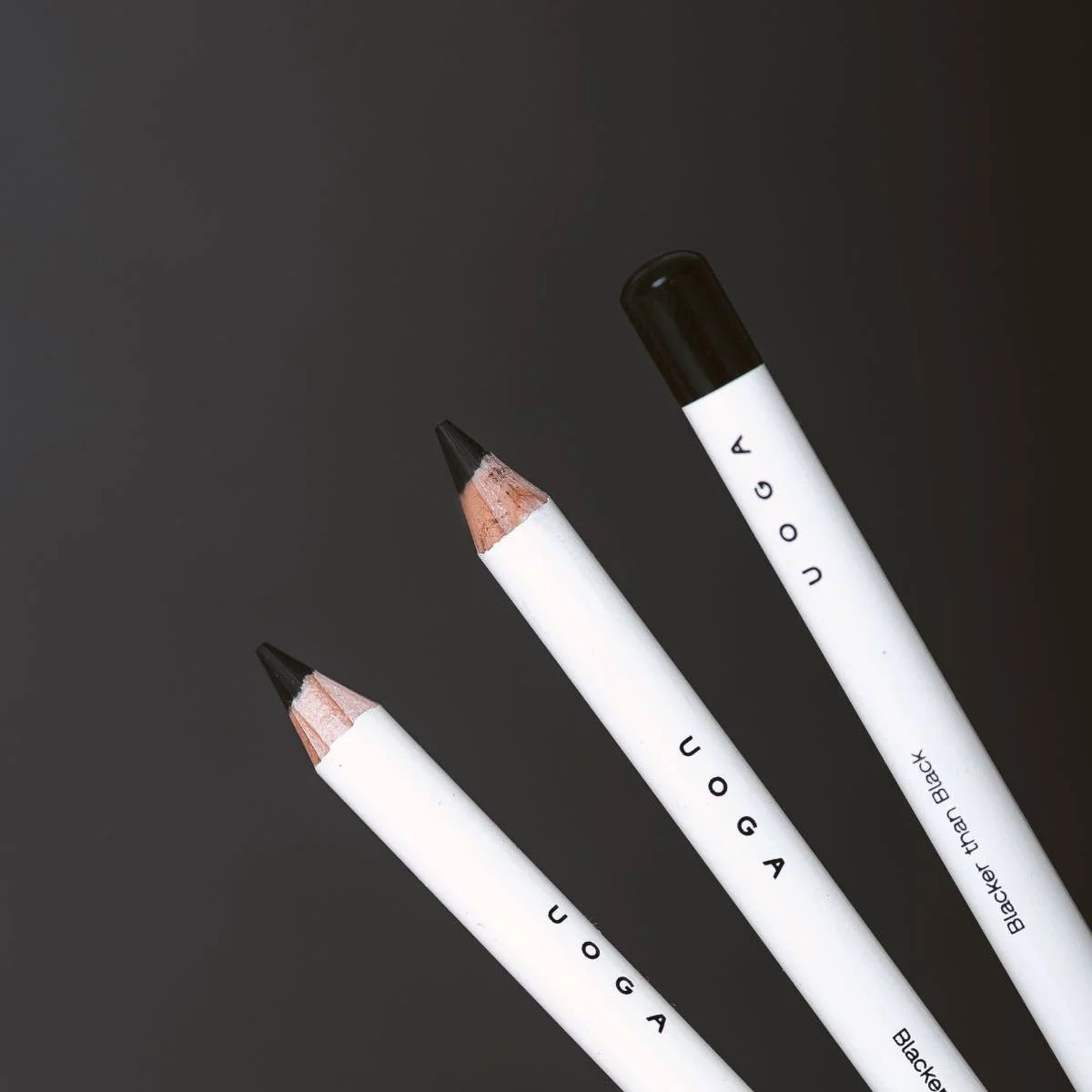 Uoga Uoga Weicher Bio-Kajal 850 Blacker than Black - Schwarz - 4 Nuancen für jeden Look
