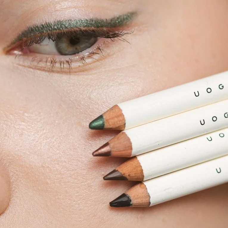 Uoga Uoga Weicher Kajalstift BIO 851 Melting Chocolate - Dunkelbraun - 4 Farbtöne für jeden Look