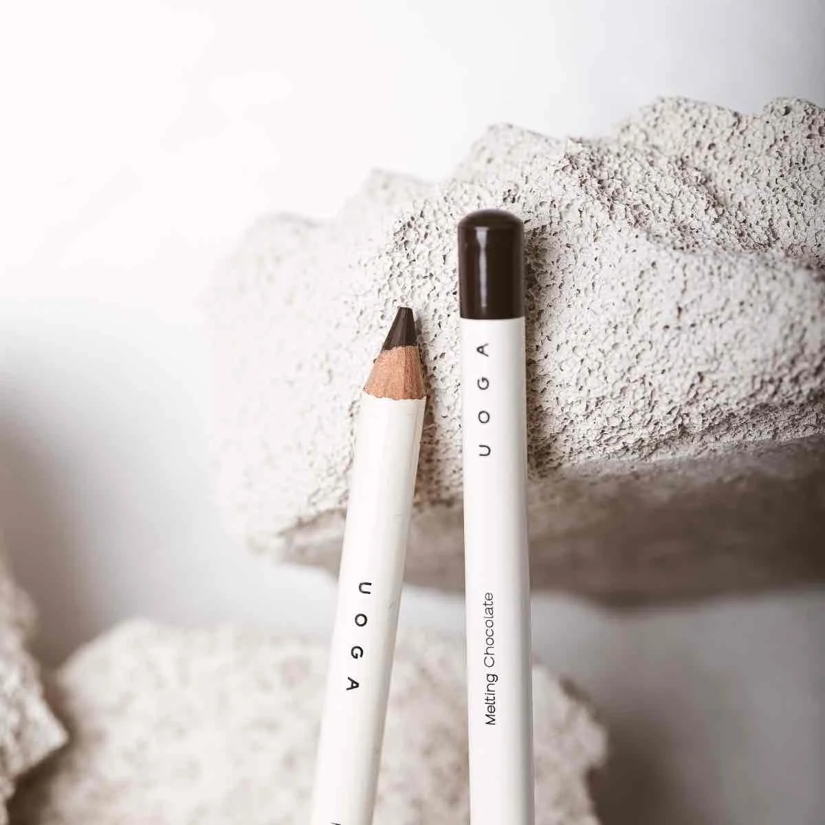 Uoga Uoga Weicher Kajalstift BIO 851 Melting Chocolate - Dunkelbraun - 4 Farbtöne für jeden Look
