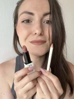 Uoga Uoga Pflegender Lippenstift (4 g) 613 Cuteberry - 6 Farbtöne auf Mineralbasis