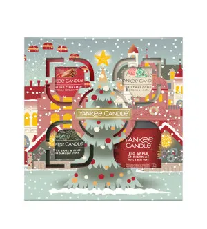 Yankee Candle Passport to the Holidays Geschenkset: Kleiner Tumbler 122 g + Votivkerze 3x37 g
