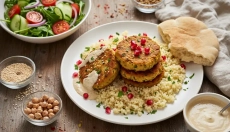 Kichererbsen-Frikadellen mit Tahini-Sauce, die Sie überraschen werden