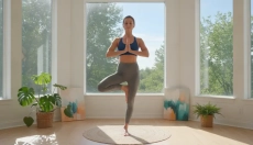 # Kdy zvolit vinyasu a kdy yin jógu

## Wann sollte man Vinyasa wählen und wann Yin Yoga?

Vinyasa a