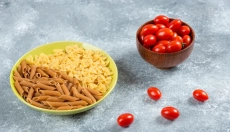 Gesundes Kochen beginnt, wenn Sie Hülsenfrüchte-Nudeln wählen.