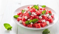 Ein frischer Melonensalat ist ideal für jeden Anlass.