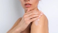 Finden Sie die ideale Pflege für atopische und trockene Haut