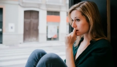 Das Absetzen der Verhütung beeinflusst sowohl den Zyklus als auch das psychische Wohlbefinden.