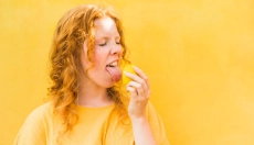 Wie man richtig für eine gelbe Zunge sorgt